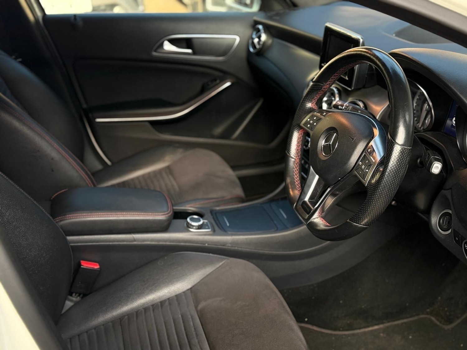 Used Mercedes-Benz GLA 2015 for sale - 76621397: Photo 9