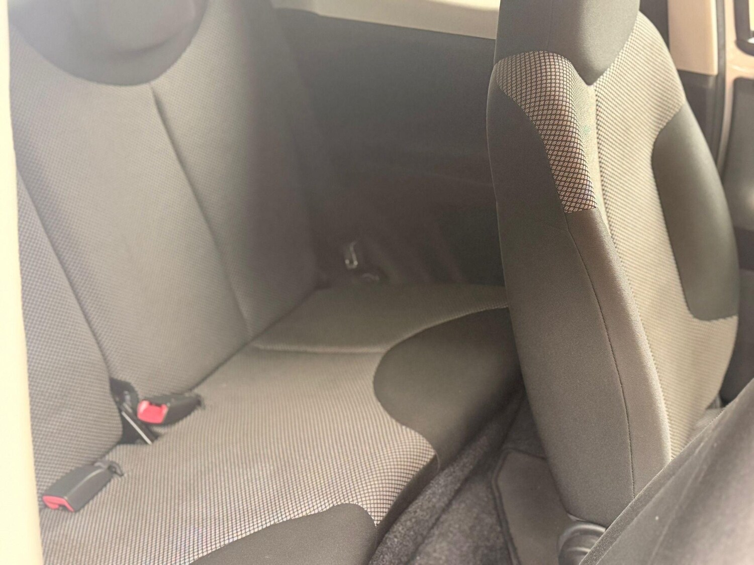 Used Toyota AYGO 2012 for sale - 78166731: Photo 11