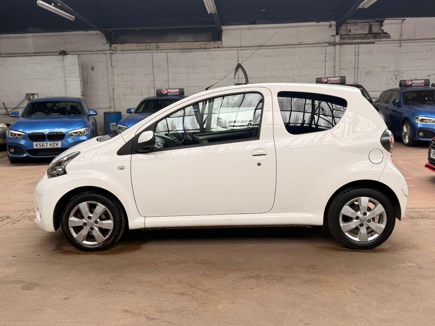 Used Toyota AYGO 2012 for sale - 78166731: Photo 3
