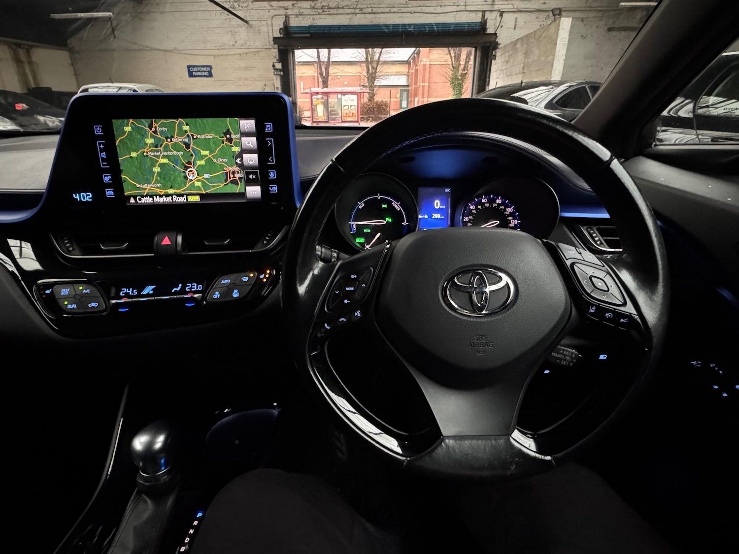 Used Toyota C-HR 2017 for sale - 76616690: Photo 13