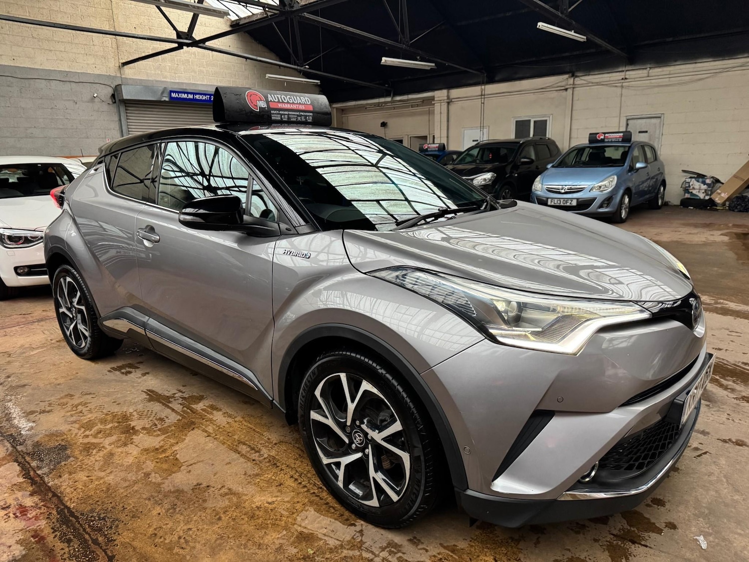 Used Toyota C-HR 2017 for sale - 76616690: Photo 8