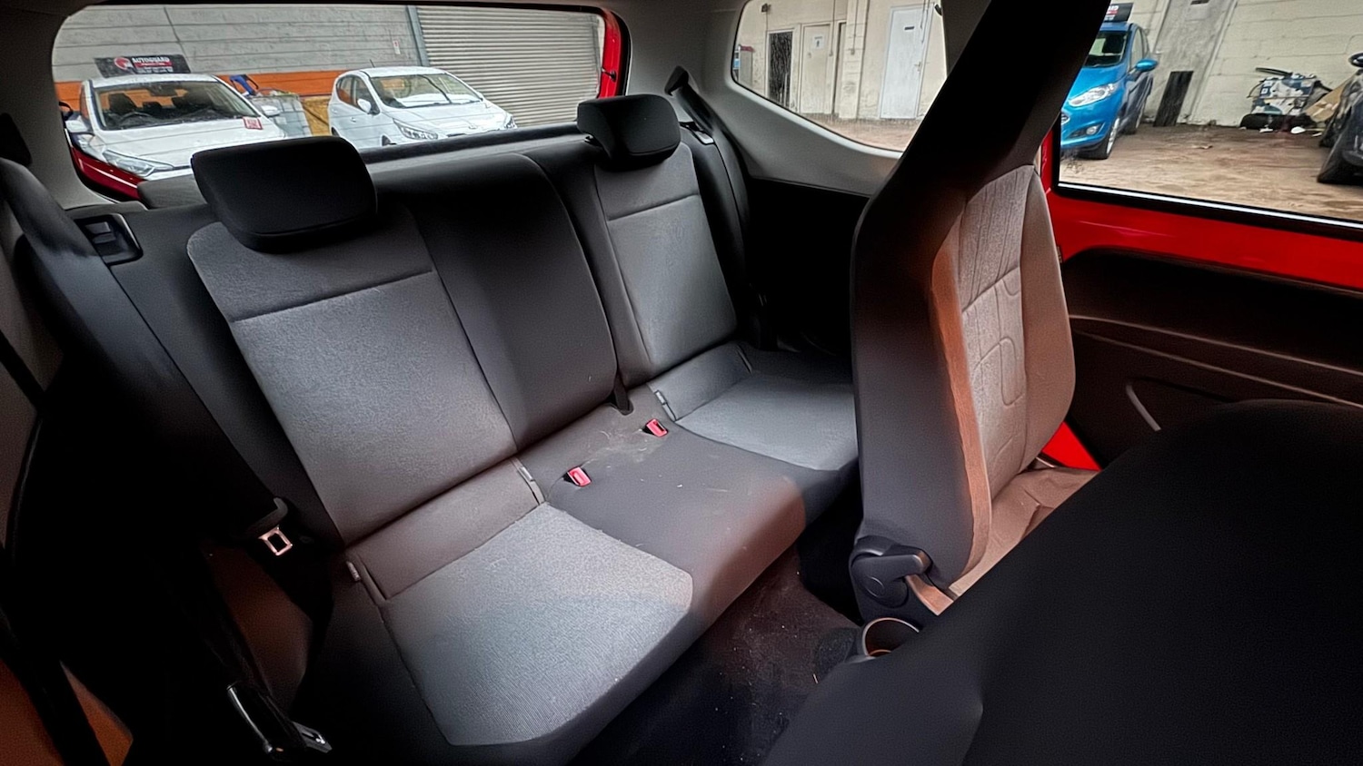 Used Volkswagen up! 2014 for sale - 77470150: Photo 11