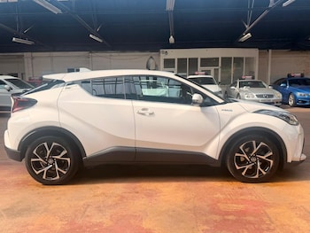 Used Toyota C-HR 2020 for sale - 79038242: Photo