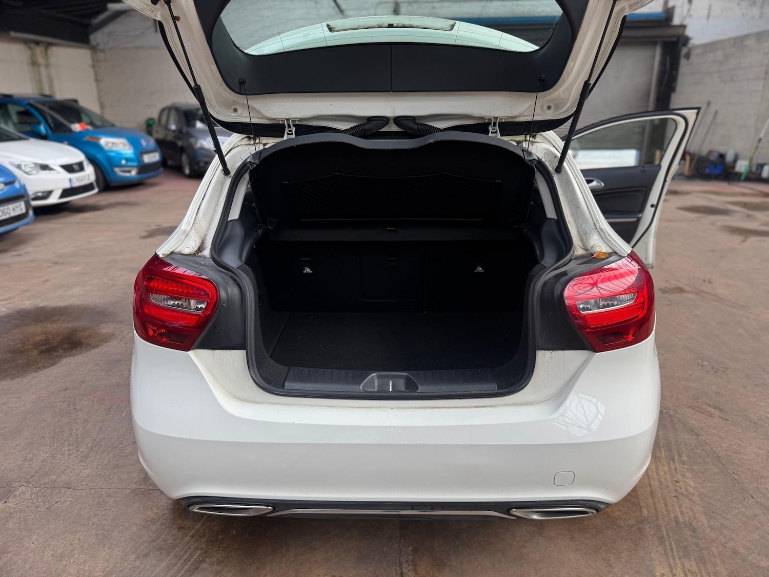 Used Mercedes-Benz A-Class 2016 for sale - 76569115: Photo 11