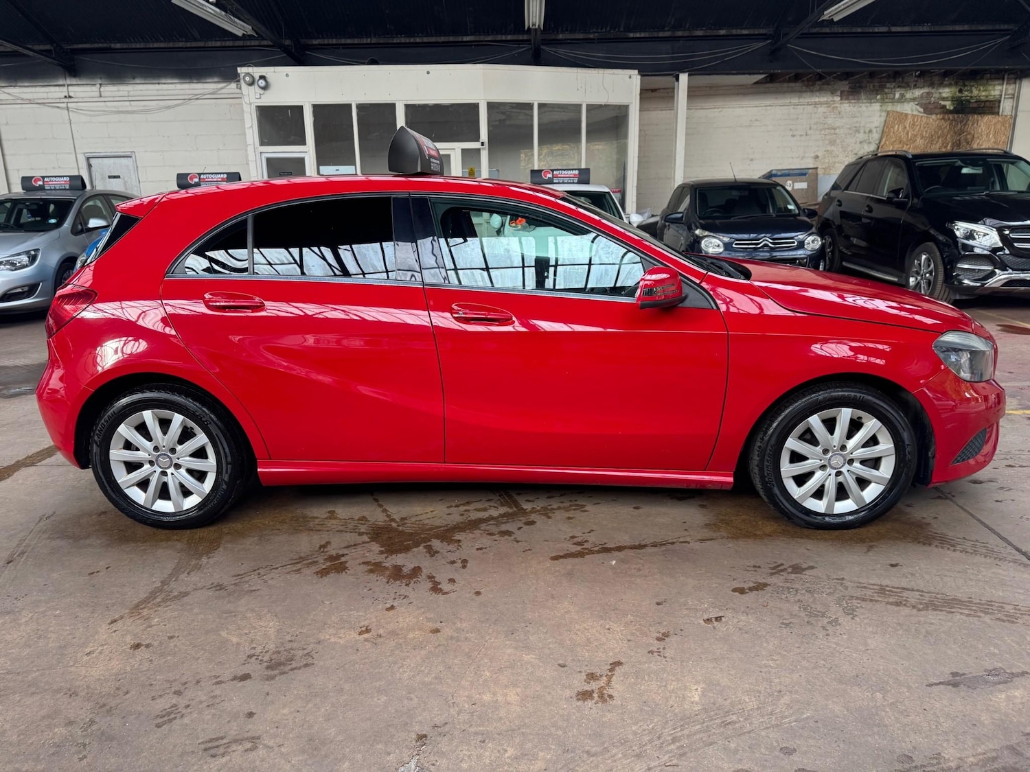 Used Mercedes-Benz A-Class 2013 for sale - 76355907: Photo 7