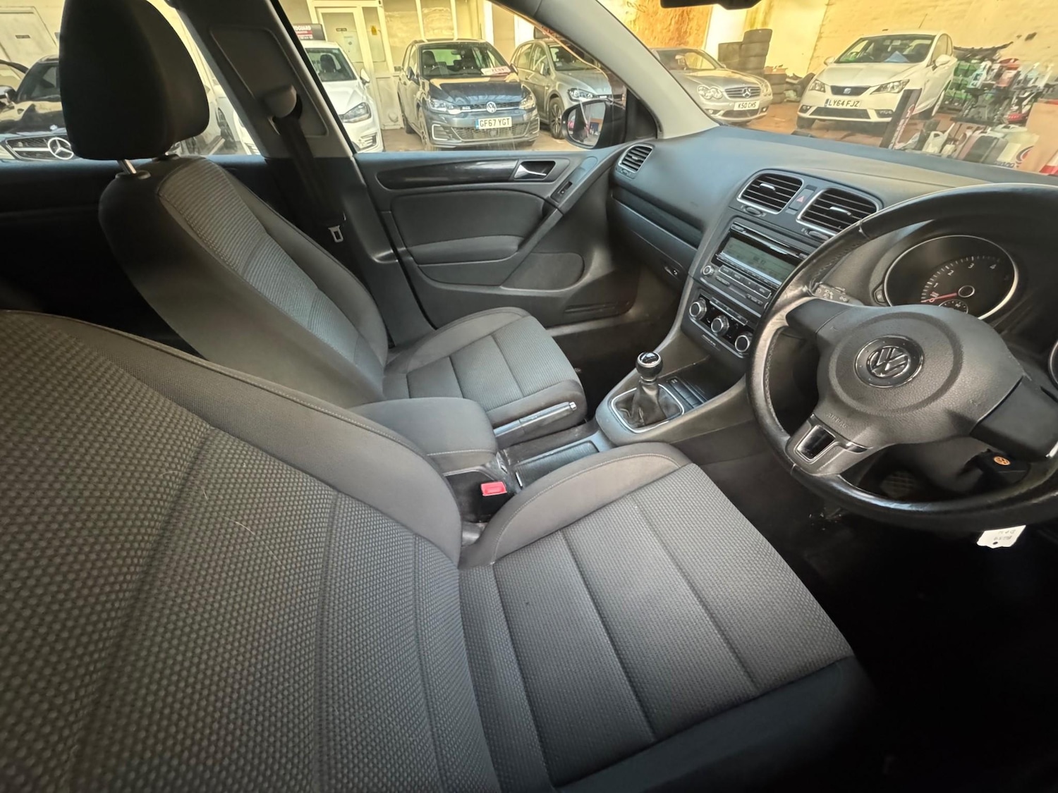 Used Volkswagen Golf 2009 for sale - 77044704: Photo 11