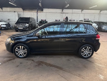 Used Volkswagen Golf 2009 for sale - 77044704: Photo