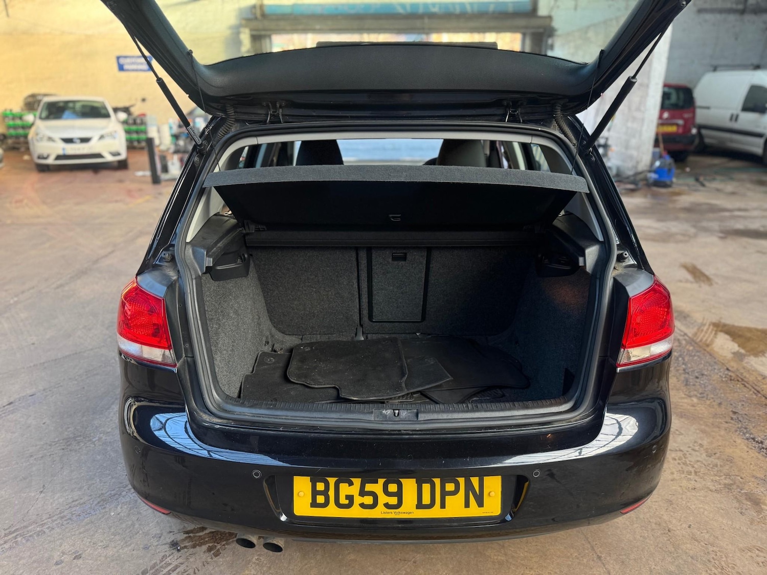 Used Volkswagen Golf 2009 for sale - 77044704: Photo 9