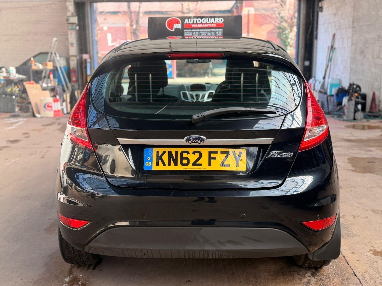 Used Ford Fiesta 2012 for sale - 77563624: Photo 2