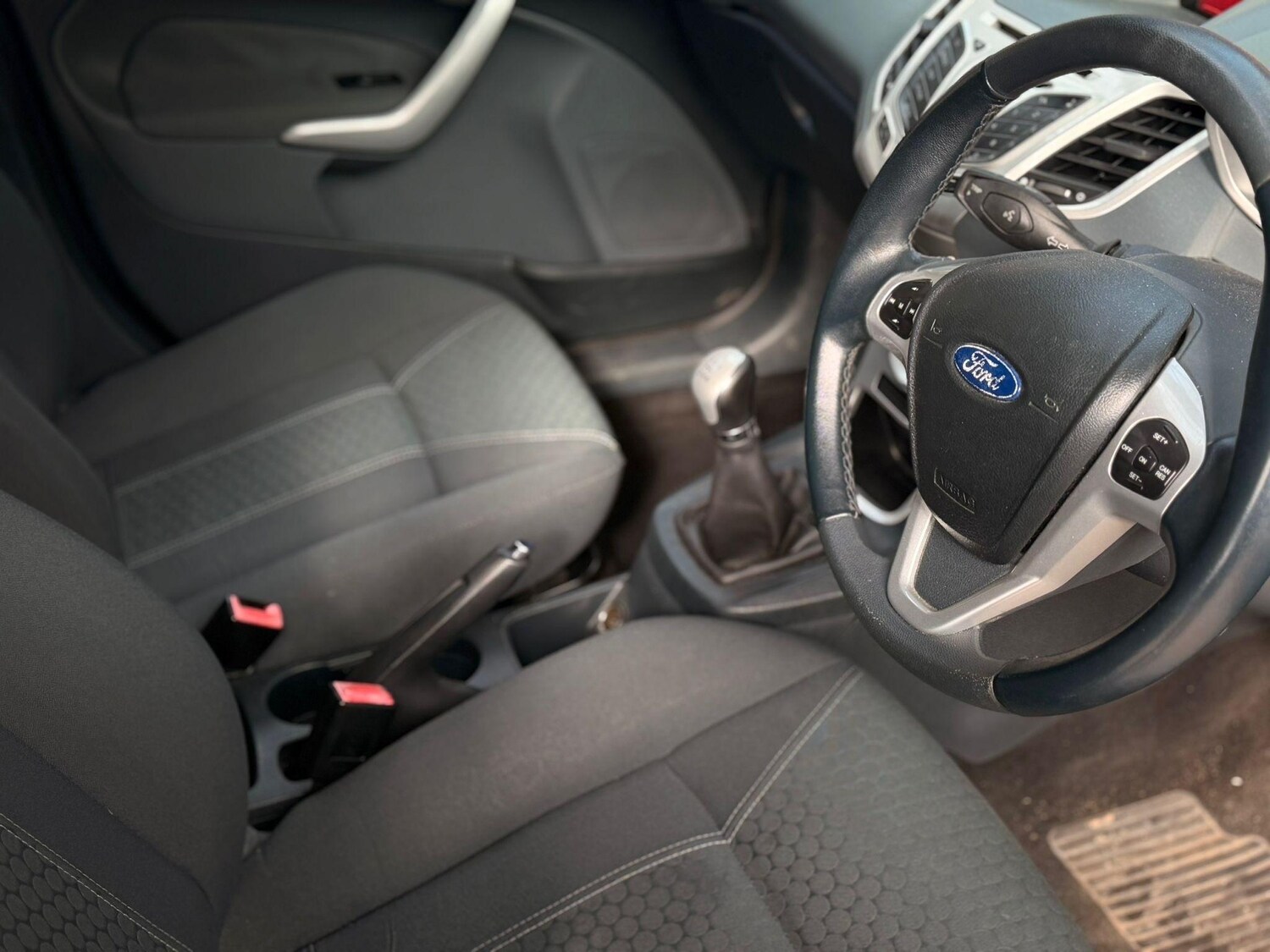 Used Ford Fiesta 2009 for sale - 77935424: Photo 11