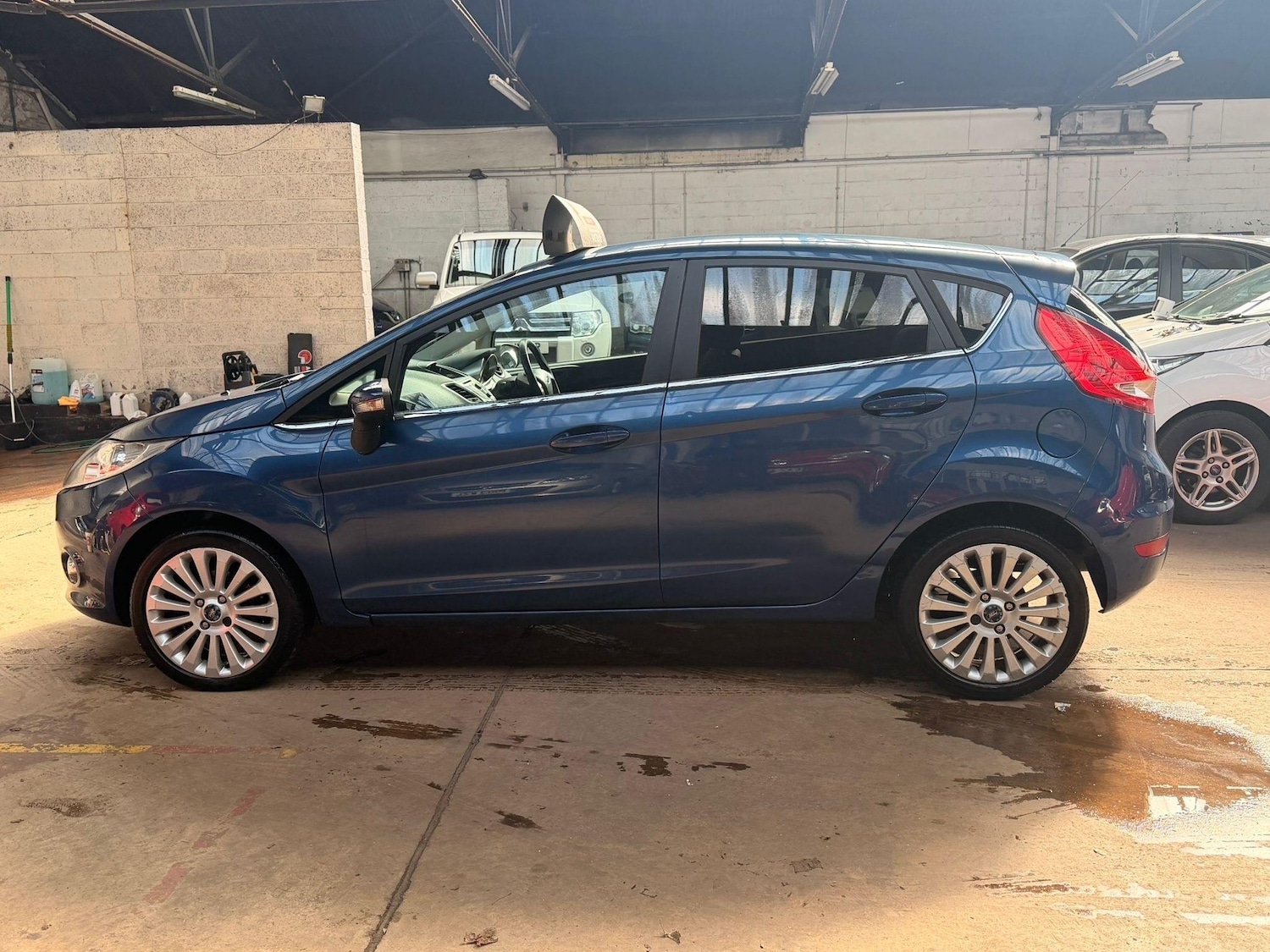 Used Ford Fiesta 2009 for sale - 77935424: Photo 2