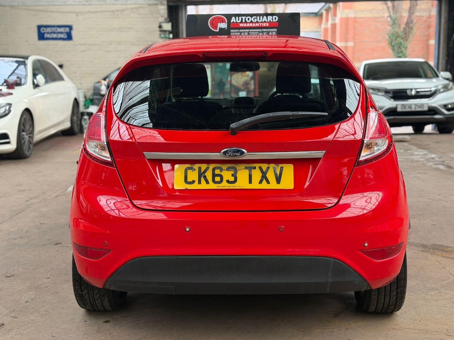 Used Ford Fiesta 2014 for sale - 77044701: Photo 2