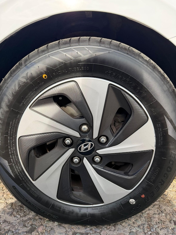 Used Hyundai IONIQ 2018 for sale - 76310171: Photo 11