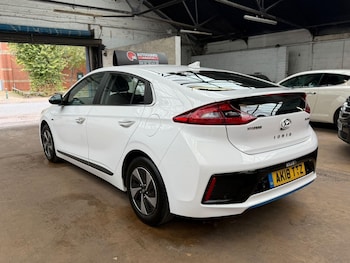 Used Hyundai IONIQ 2018 for sale - 76310171: Photo 4