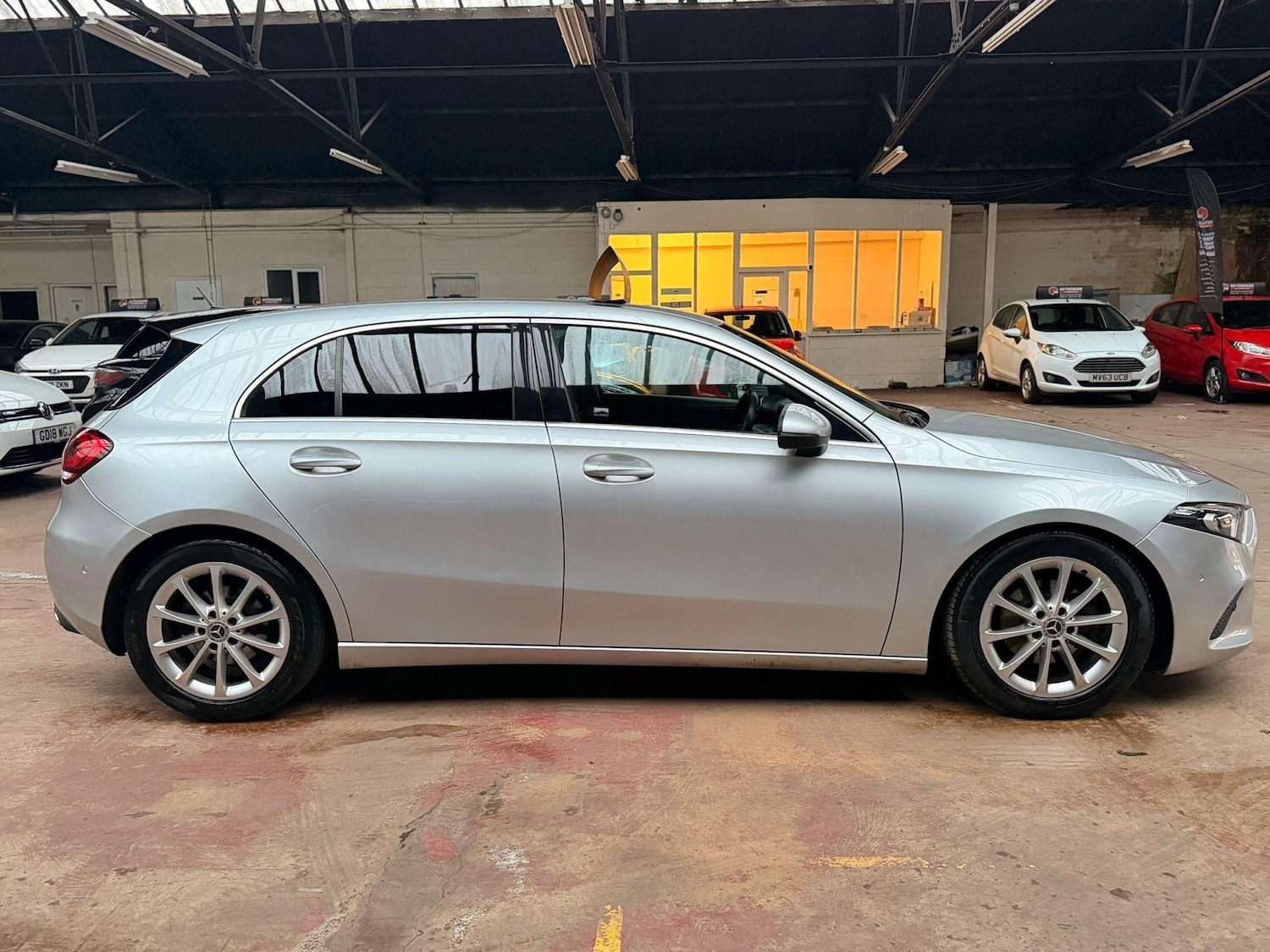 Used Mercedes-Benz A-Class 2018 for sale - 77626861: Photo 6