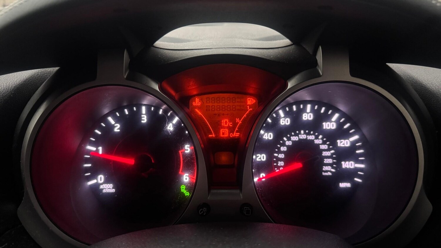 Used Nissan Juke 2014 for sale - 77812875: Photo 14