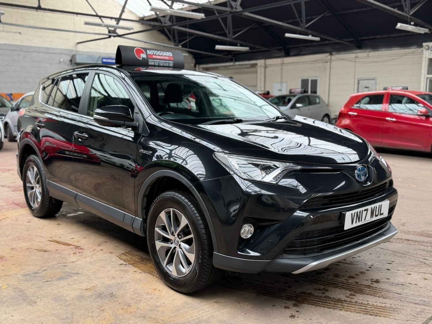 Used Toyota RAV4 2017 for sale - 76092307: Photo 1