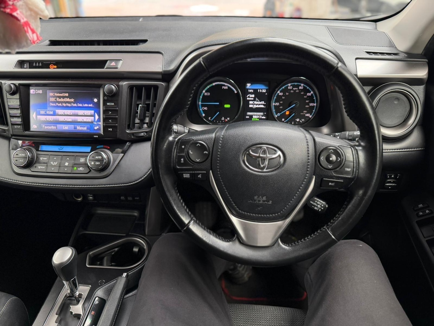 Used Toyota RAV4 2017 for sale - 76092307: Photo 14