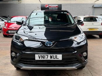 Used Toyota RAV4 2017 for sale - 76092307: Photo 4