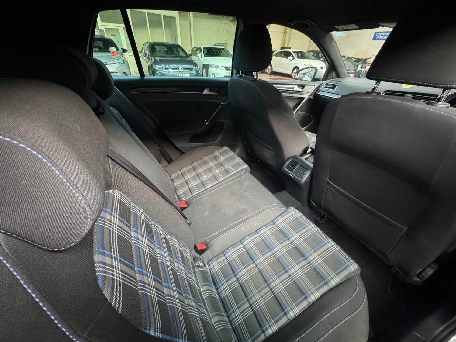 Used Volkswagen Golf 2016 for sale - 76667807: Photo 10