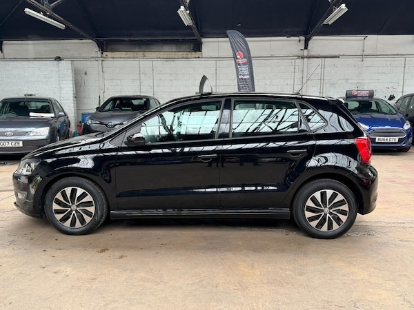 Used Volkswagen Polo 2016 for sale - 76298961: Photo 3