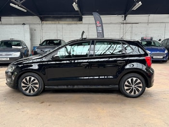 Used Volkswagen Polo 2016 for sale - 76298961: Photo 3