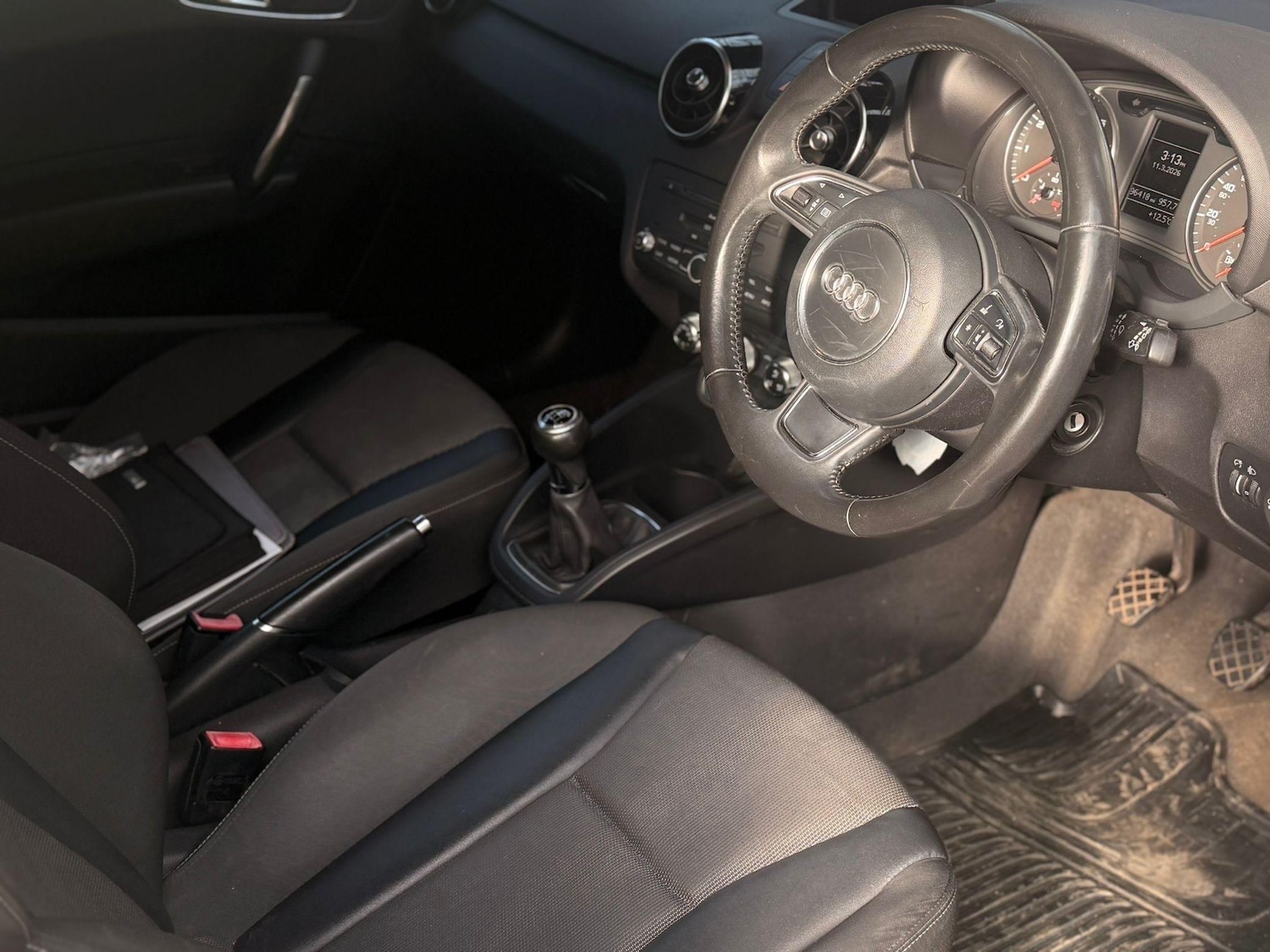 Used Audi A1 2011 for sale - 77935440: Photo 10