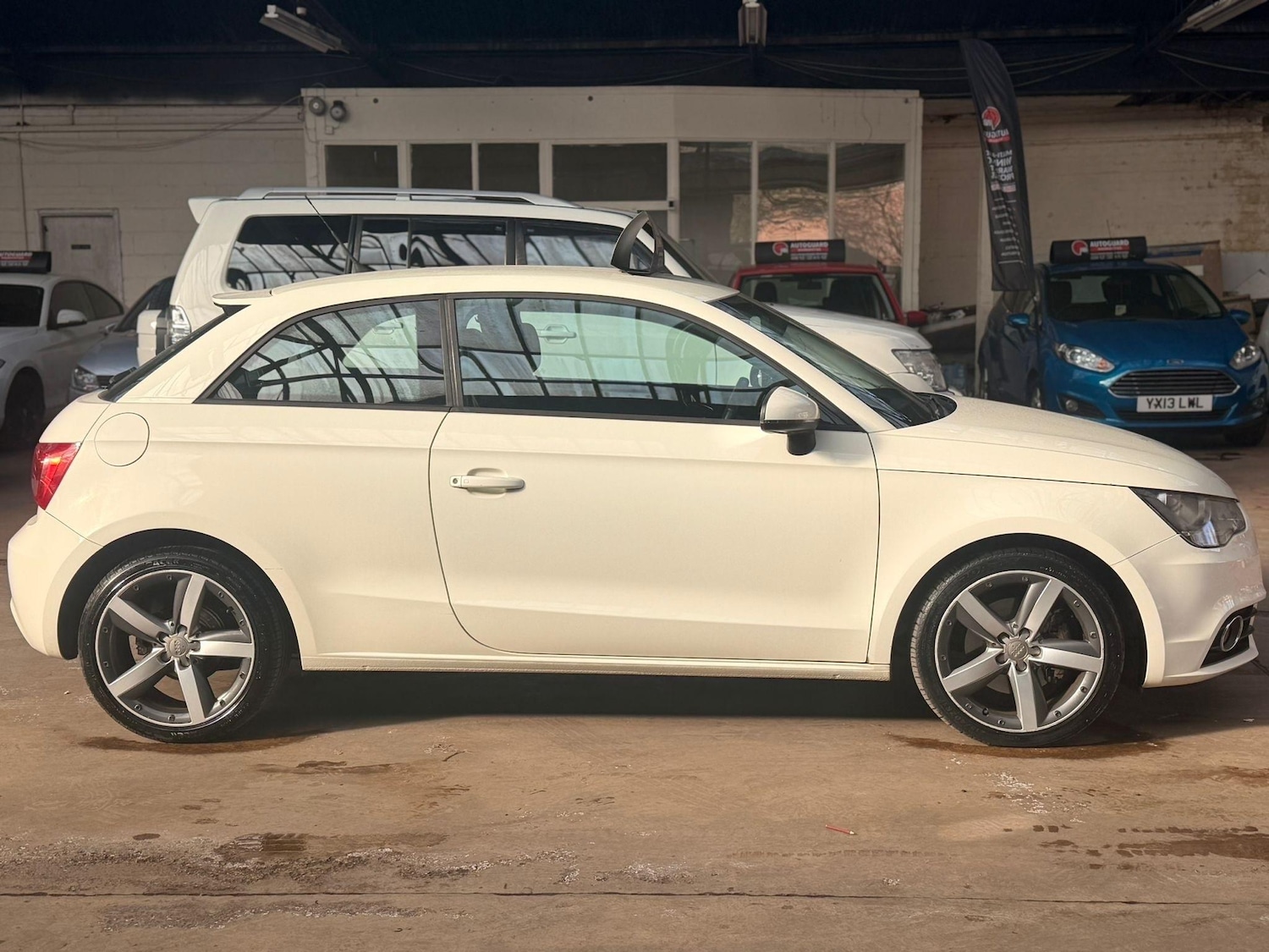 Used Audi A1 2011 for sale - 77935440: Photo 6