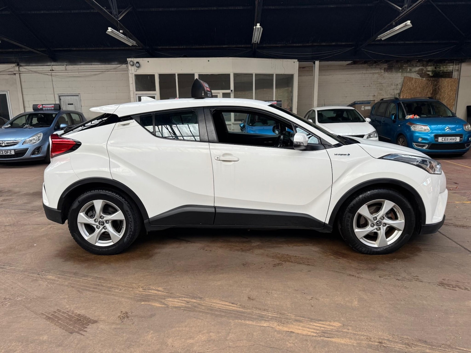 Used Toyota C-HR 2018 for sale - 76539415: Photo 7
