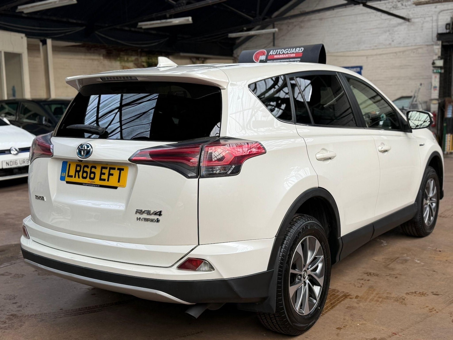 Used Toyota RAV4 2016 for sale - 76690662: Photo 2