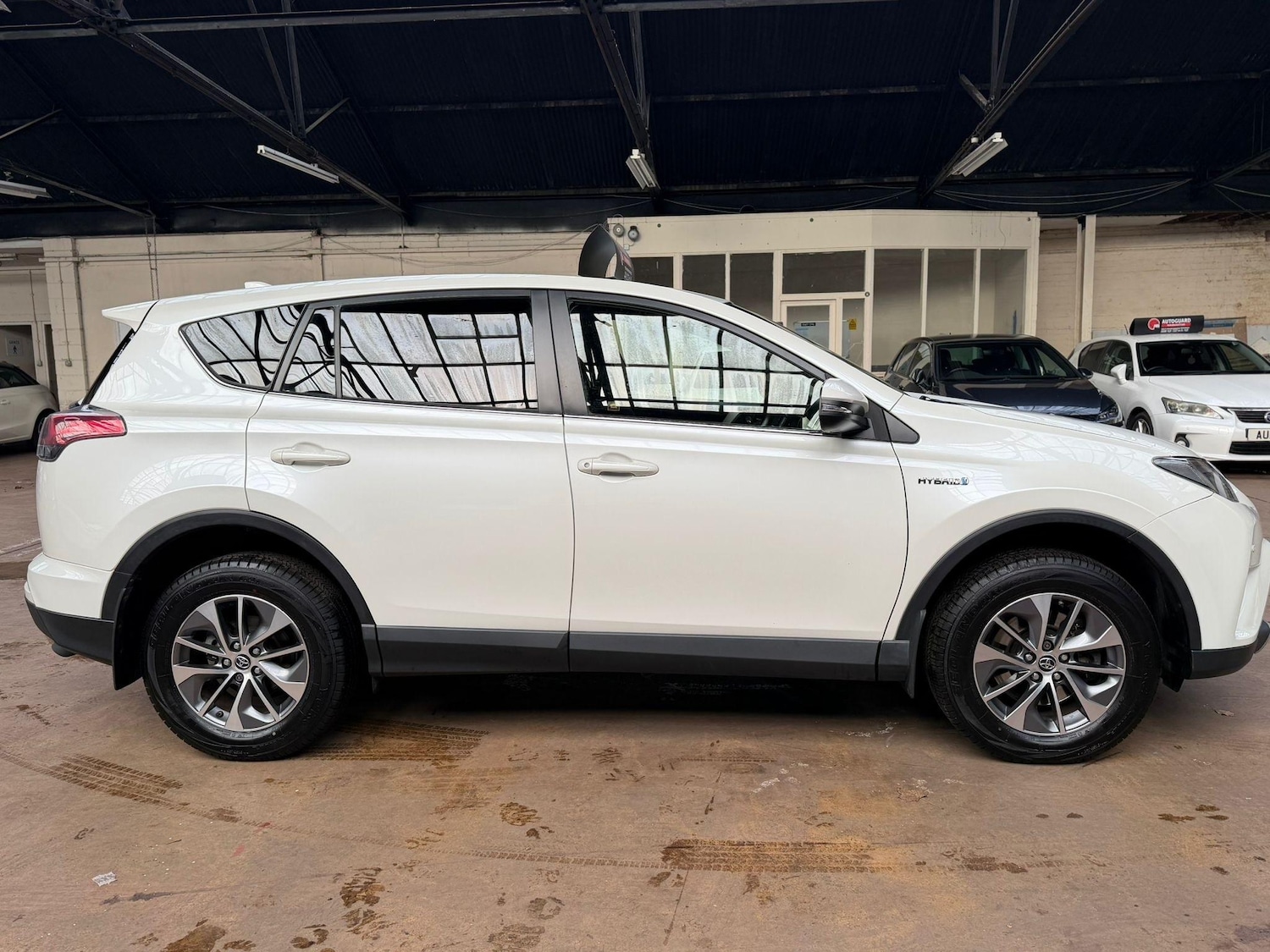 Used Toyota RAV4 2016 for sale - 76690662: Photo 8