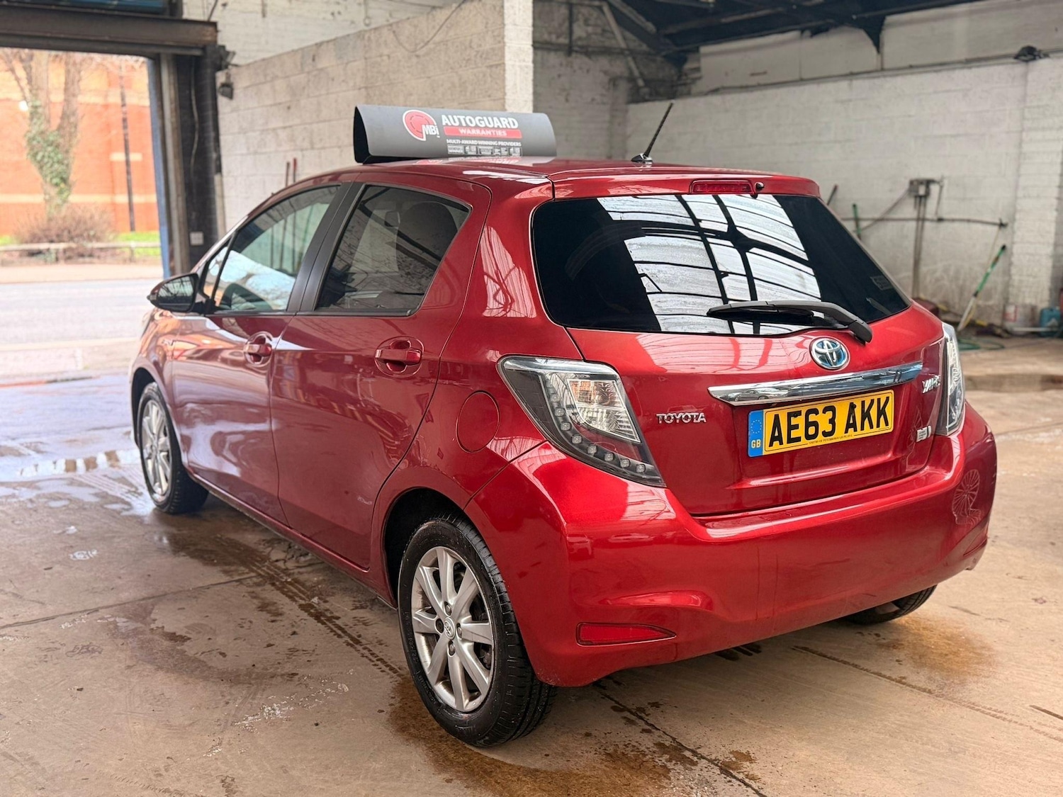 Used Toyota Yaris 2013 for sale - 77890703: Photo 4