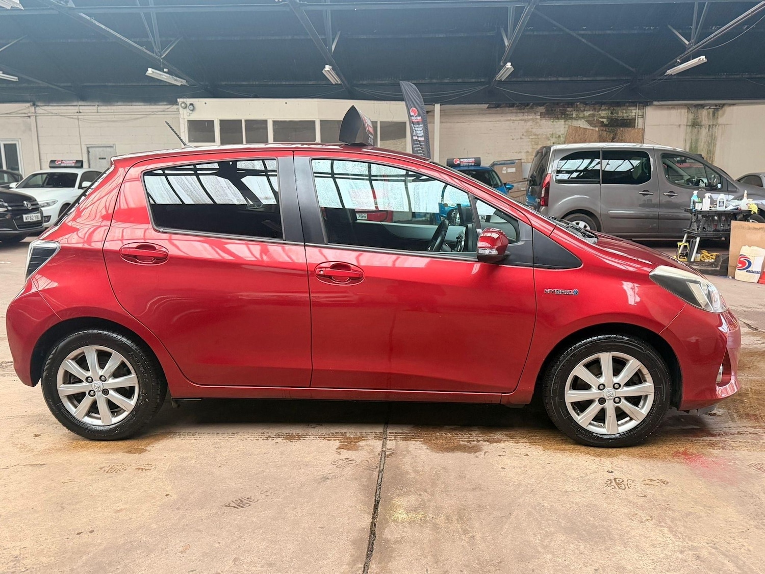 Used Toyota Yaris 2013 for sale - 77890703: Photo 5