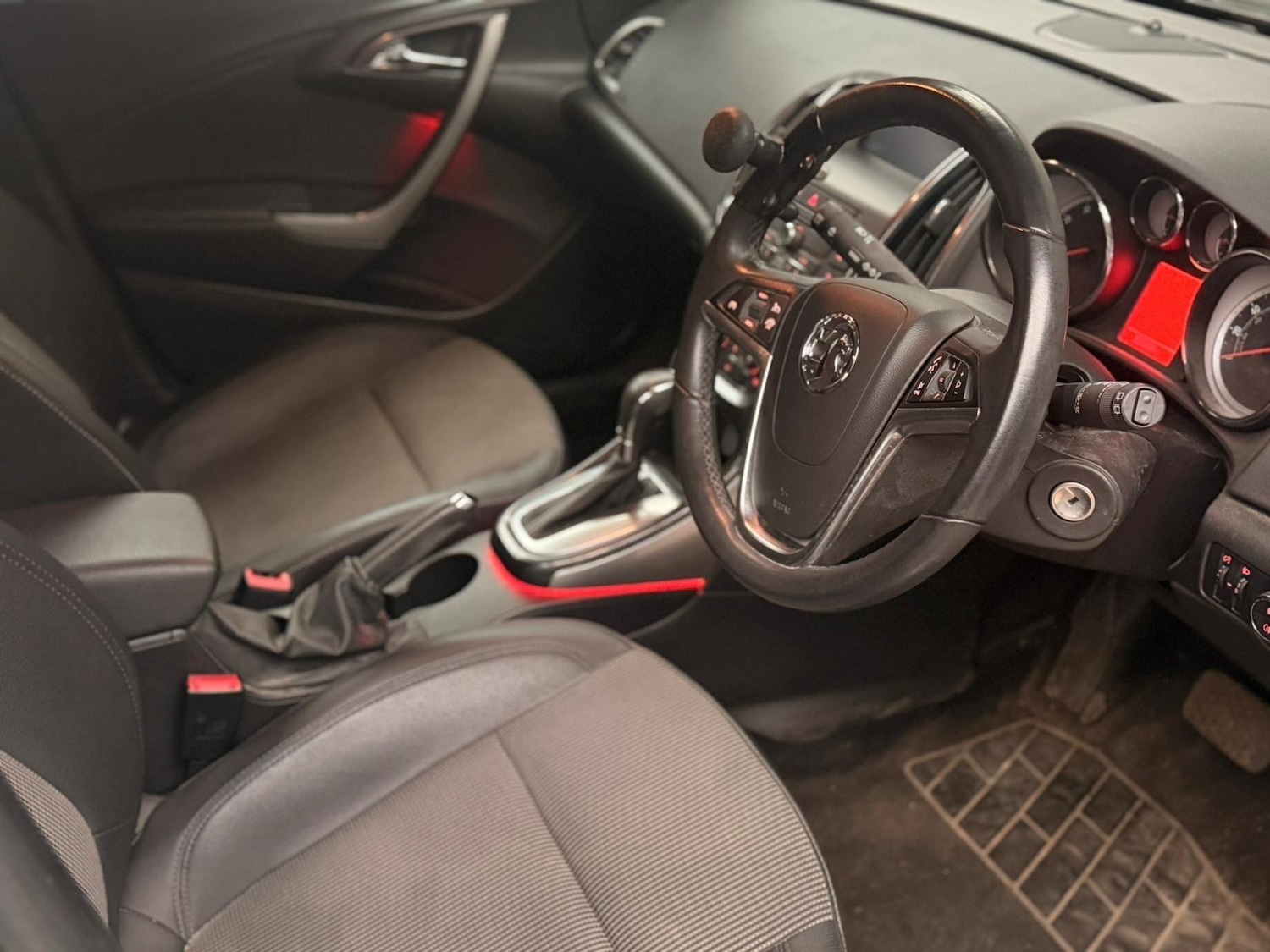 Used Vauxhall Astra 2013 for sale - 77959104: Photo 11