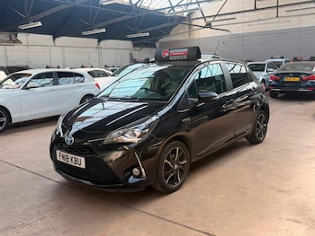 Used Toyota Yaris 2018 for sale - 79304949: Photo