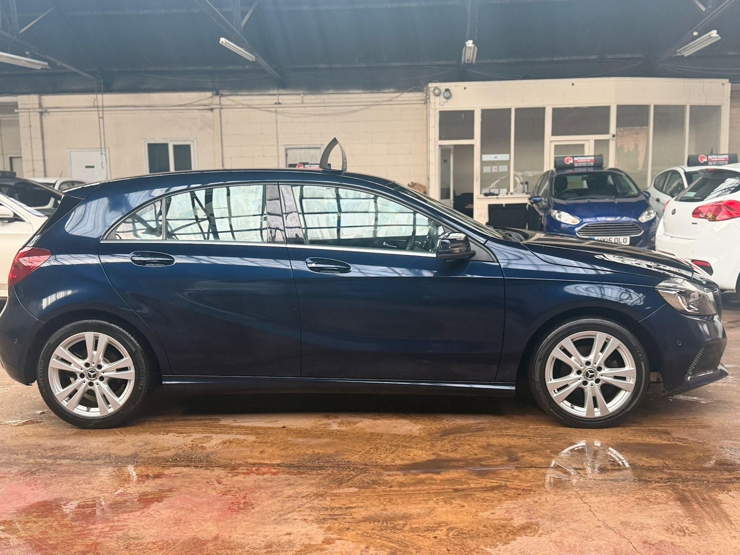 Used Mercedes-Benz A-Class 2018 for sale - 77533630: Photo 6