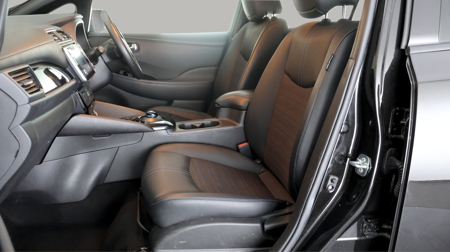 Used Nissan Leaf for sale - 77729215: Photo 14