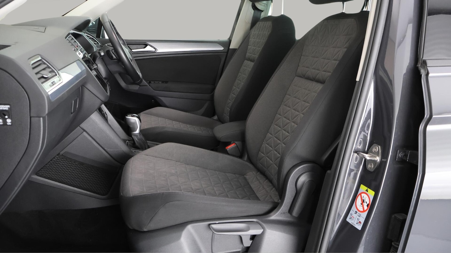 Used Volkswagen Tiguan 2022 for sale - 76282605: Photo 15