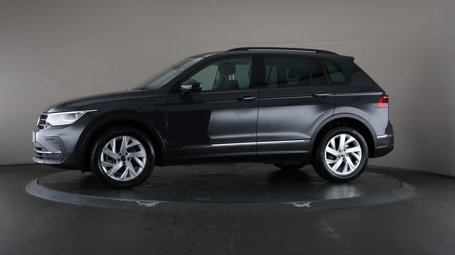 Used Volkswagen Tiguan 2022 for sale - 76282605: Photo 22
