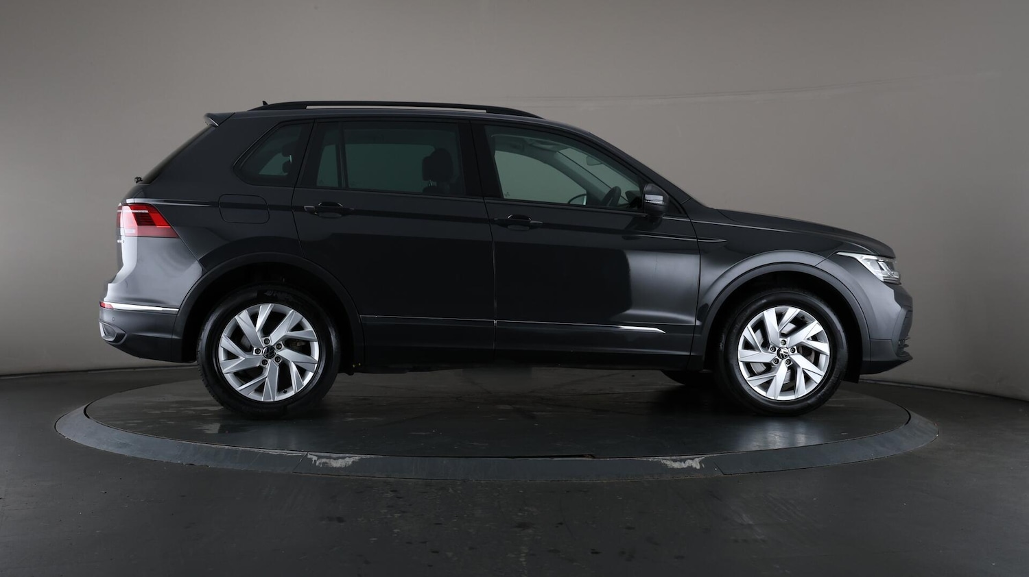 Used Volkswagen Tiguan 2022 for sale - 76282605: Photo 60
