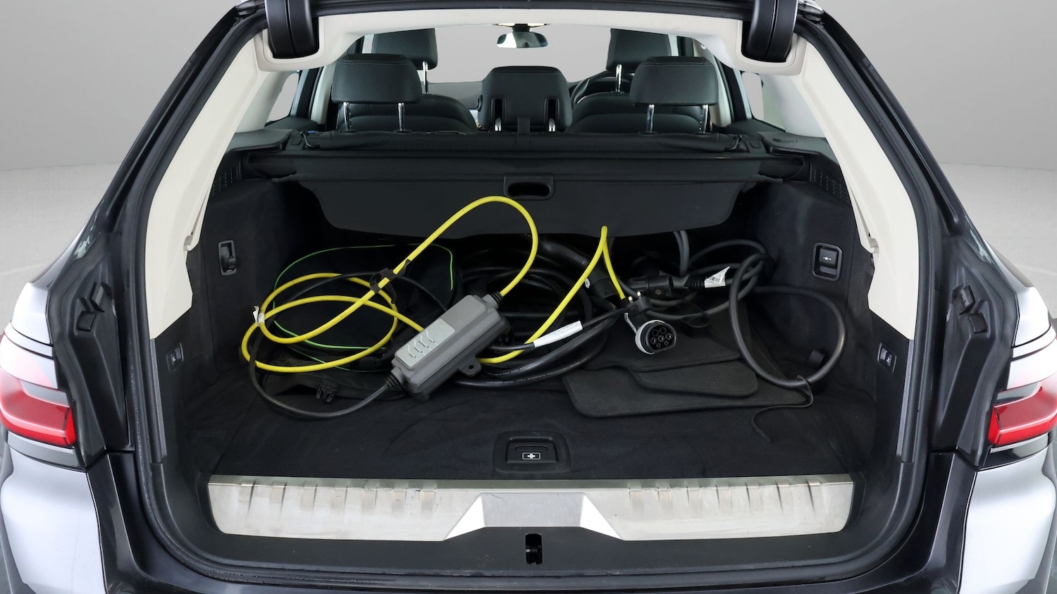 Used BMW 5 Series 2022 for sale - 78004196: Photo 16