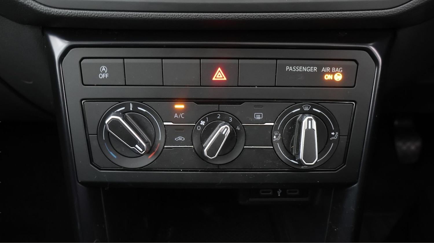 Used Volkswagen T-Cross 2021 for sale - 77452863: Photo 11