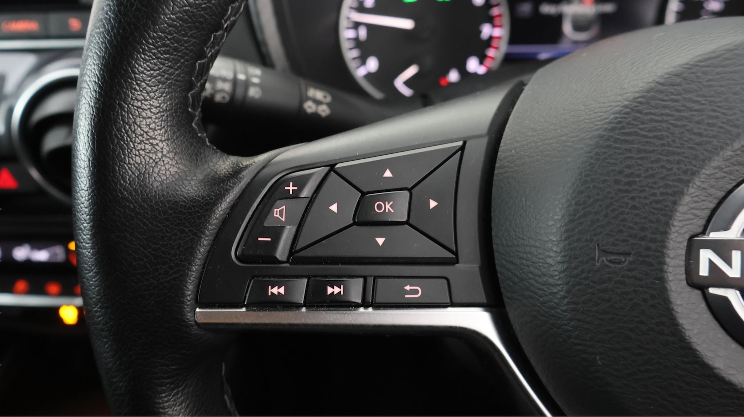 Used Nissan Juke 2023 for sale - 77802212: Photo 19