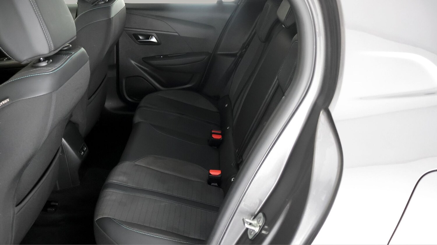 Used Peugeot 208 2023 for sale - 77974305: Photo 15