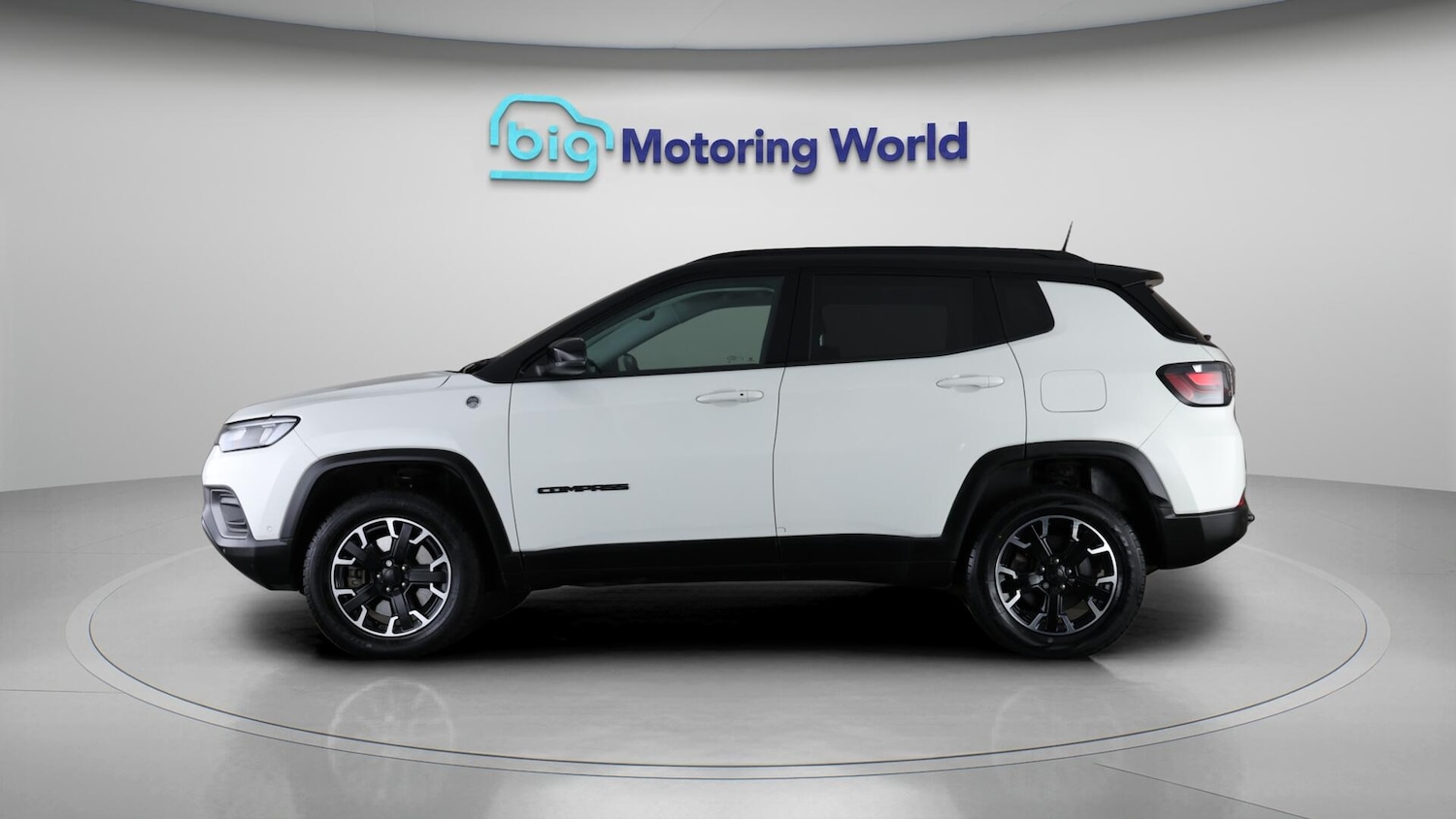 Used Jeep Compass 2023 for sale - 76380837: Photo 4