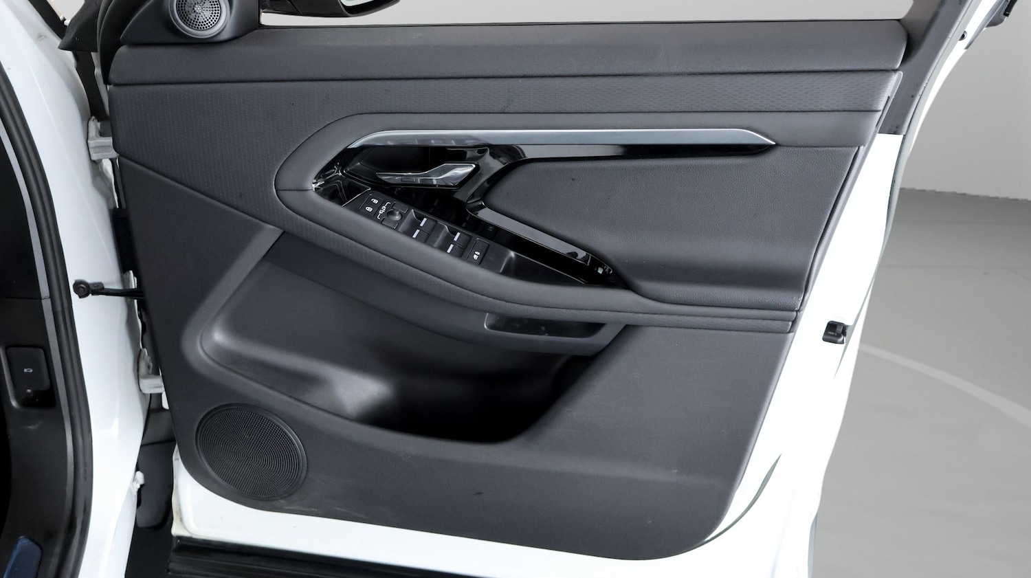 Used Land Rover Range Rover Evoque 2023 for sale - 77467131: Photo 14