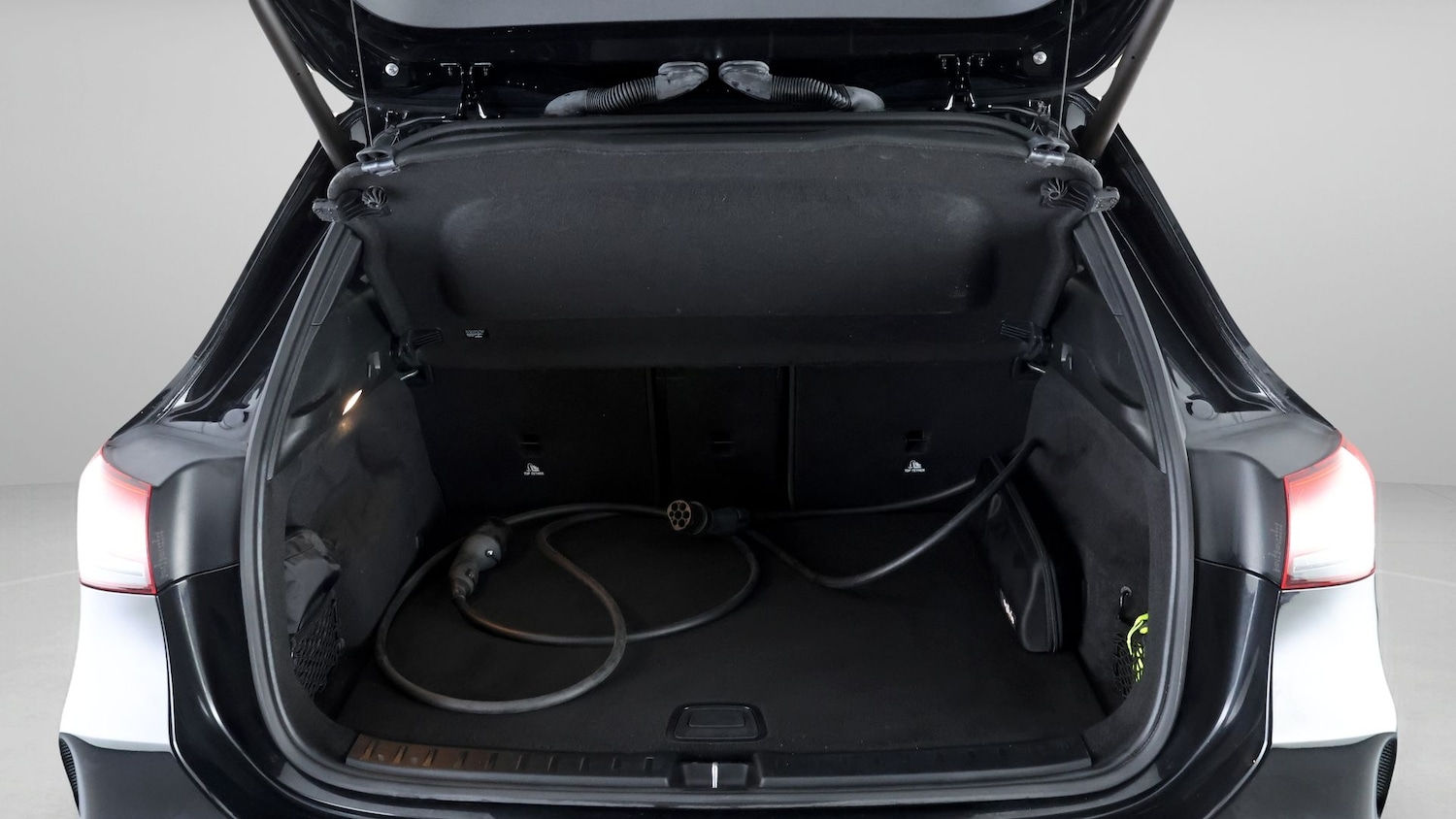 Used Mercedes-Benz EQA 2023 for sale - 77326421: Photo 17