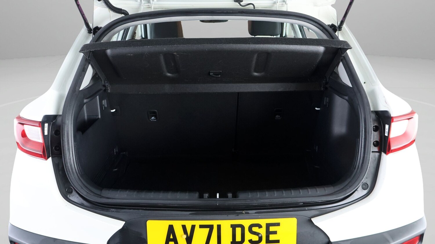 Used Kia Stonic 2021 for sale - 77528088: Photo 16