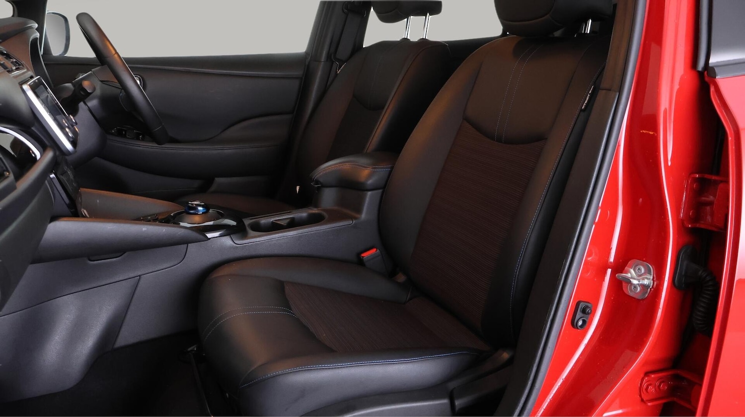 Used Nissan Leaf 2022 for sale - 76572692: Photo 14