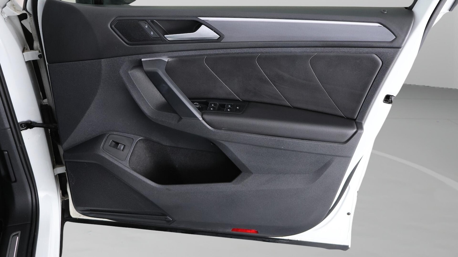 Used Volkswagen Tiguan 2019 for sale - 76765271: Photo 16